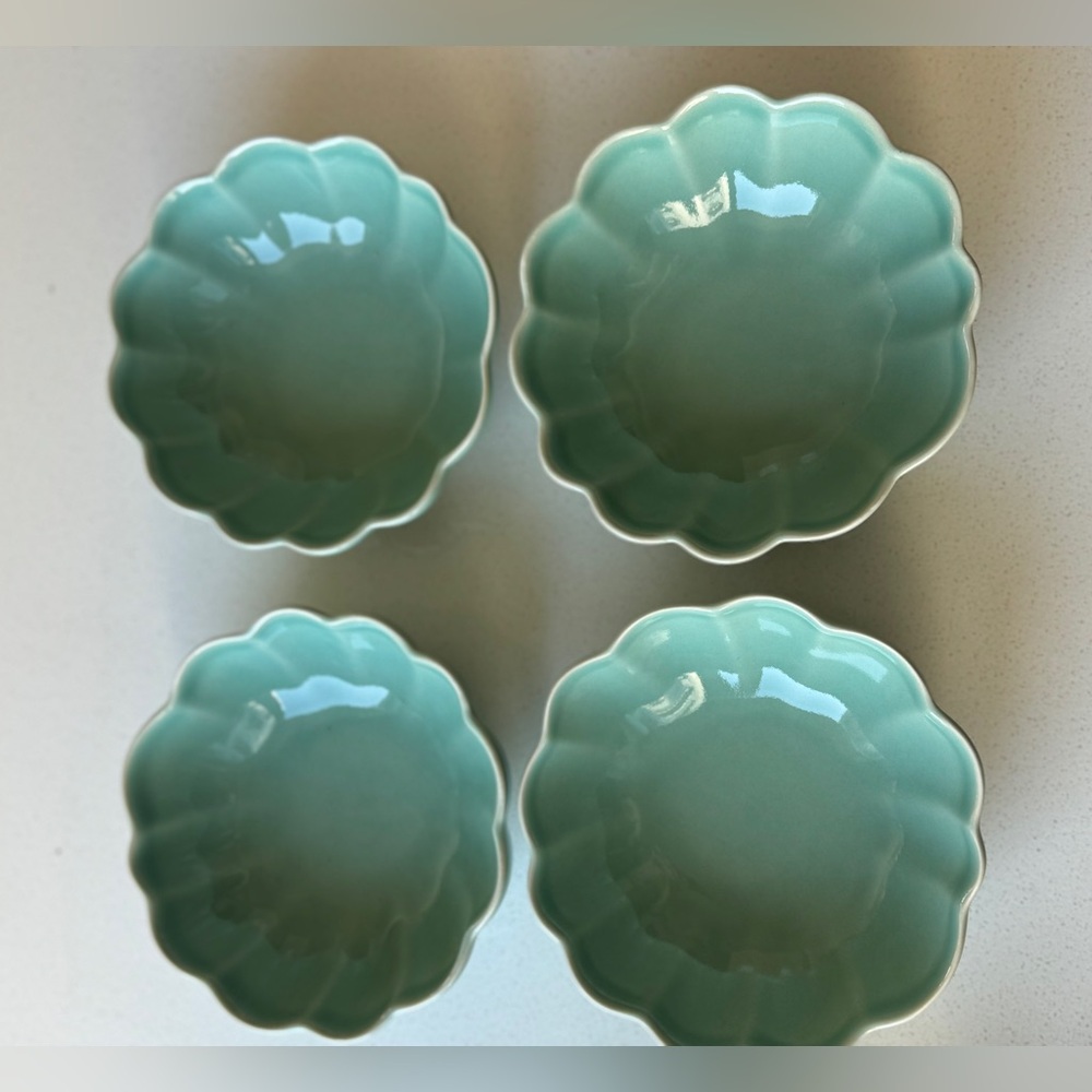 Mint Beatriz Scalloped Bowls set of 4